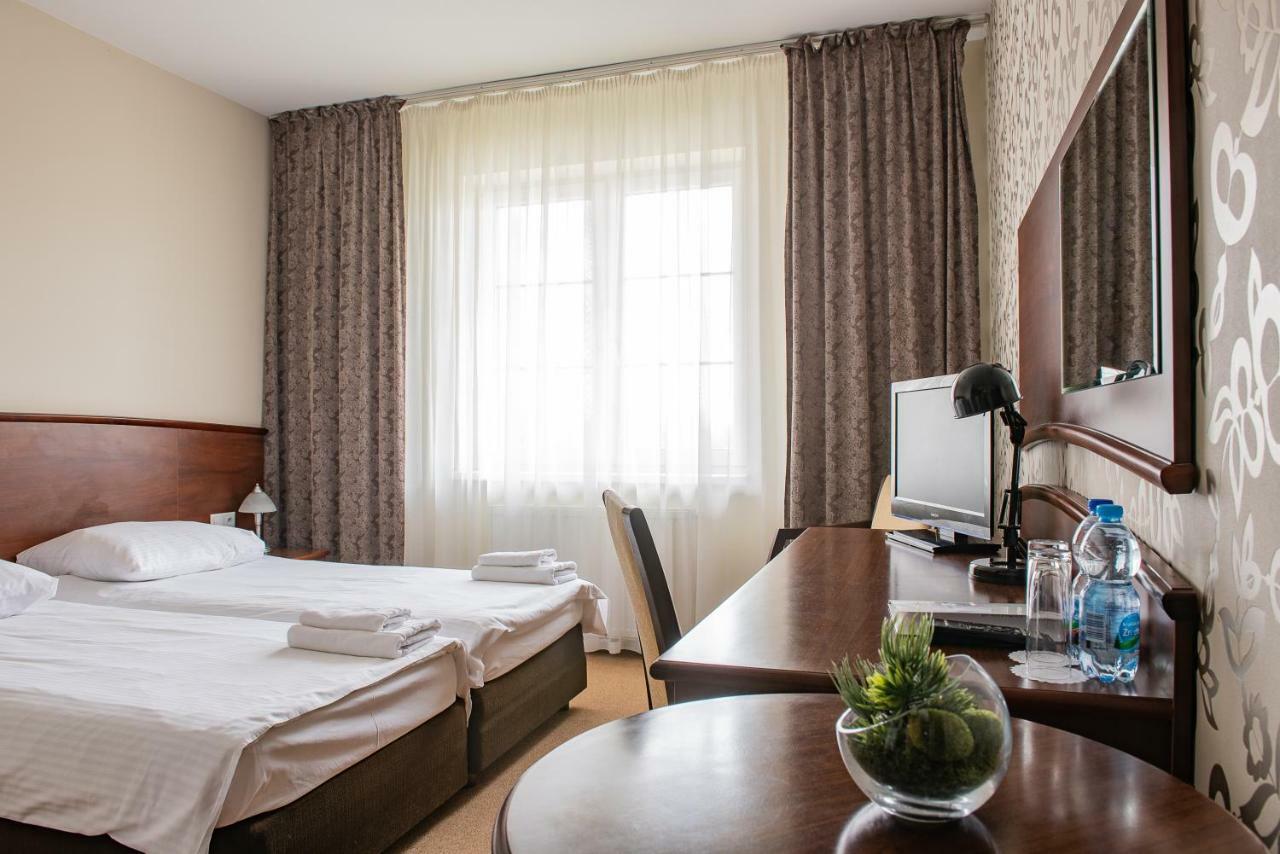Hotel Rozdroze Nieborow Luaran gambar